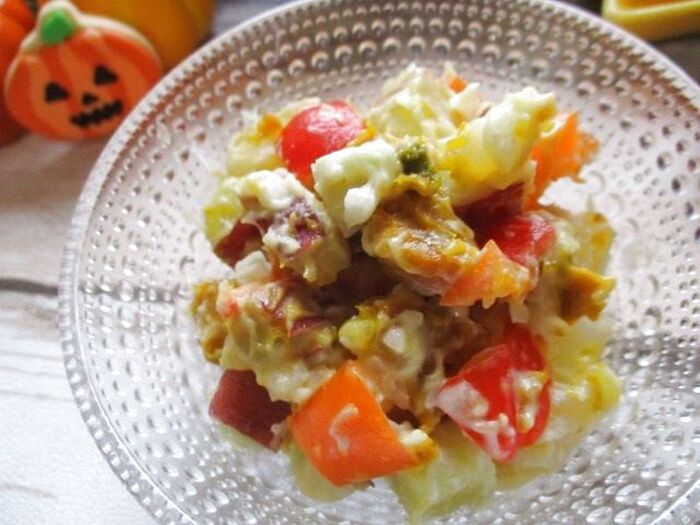 ステップ2:野菜とマヨを混ぜ合わせる