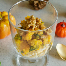 焼き立てかぼちゃパイの味わい♪かぼちゃのメープルバターソースがけ