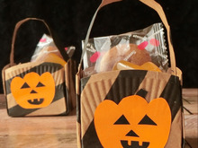 紙皿で簡単~ハロウィンお菓子のミニバスケット