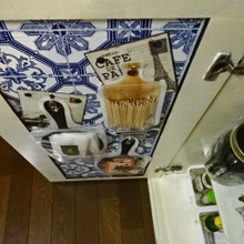 【キッチン日用品収納】収納家具の扉利用!置かない・掛けない…のマグネット収納!