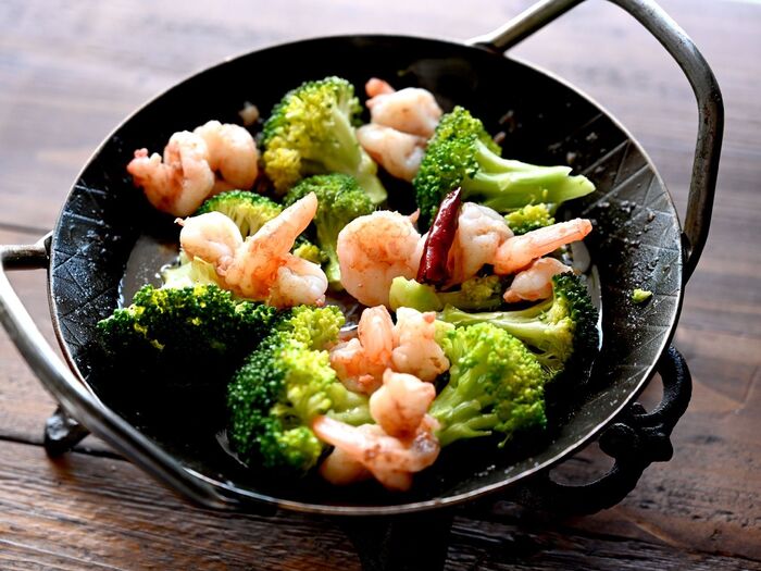 鮮やか緑がまぶしいアヒージョできたーっ♪