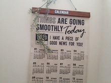 セリアのファブリックカレンダーを、お手軽にタペストリー風にアレンジ