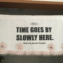 カフェカーテンをフリルリボンでリメイクしてみました♬