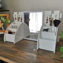 見せて収納!お部屋のインテリアにぴったりなコスメ収納