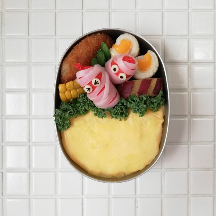 ②お弁当箱に詰めます。