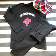 着やすい動きやすい!ユニクロのウルトラストレッチスェットセット(スパイダーマン)