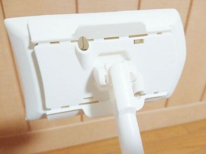 トイレの床掃除が劇的に楽になるDCMのトイレ床用ワイパー