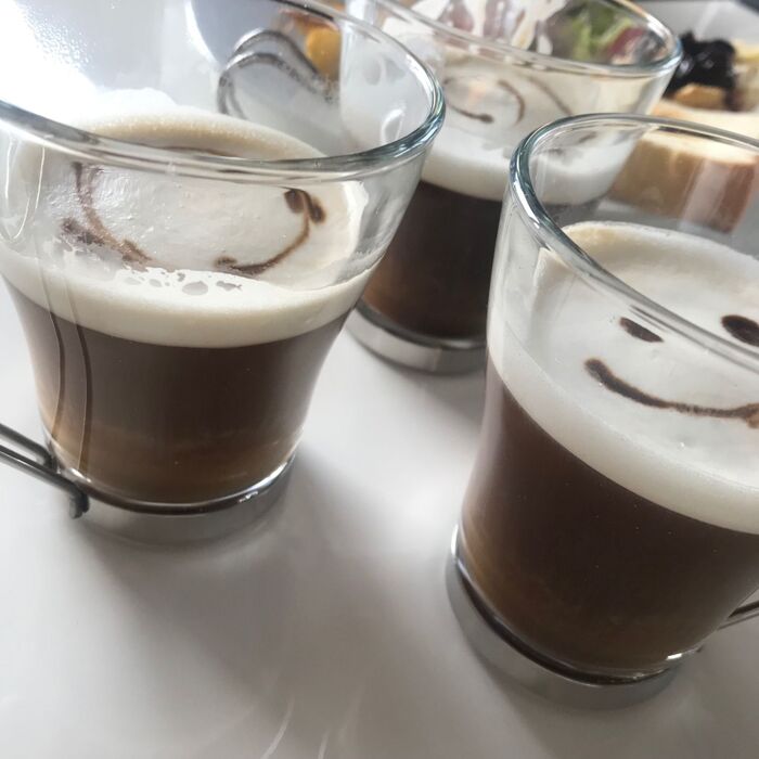 ①まずはホットカフェラテ