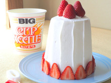 あの容器で!?デザインバースデーケーキ