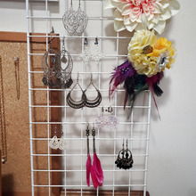 ワイヤーネットのピアス収納