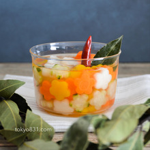 お花ピクルス。型抜きするだけで、普段のピクルスが華やかに♪