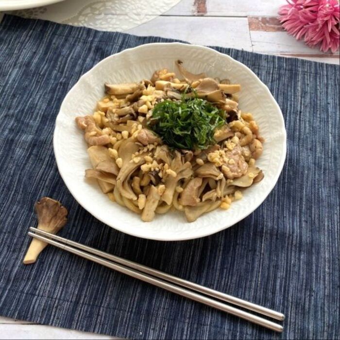 舞茸たっぷり~バター醤油風味の焼きうどん