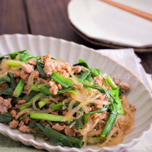 ごはんがすすむ!ひき肉とにらの春雨炒め食材3つ