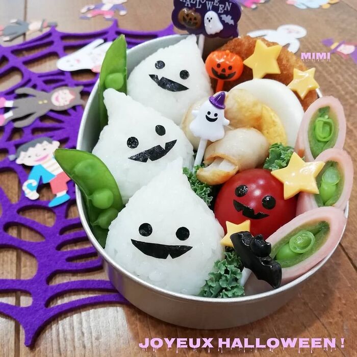ご飯と海苔だけ!オバケちゃん三兄弟でハロウィン弁当