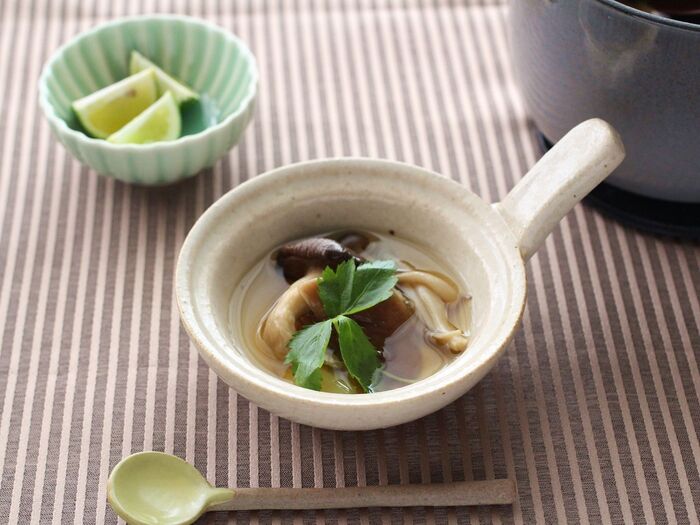 小鍋で料亭?!きのこの土瓶蒸し風