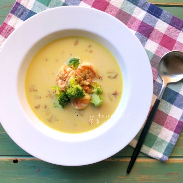 【寒くなったこの時期に!】「腎」の強化で体ぽかぽか☆えびとクルミのカレー豆乳スープ