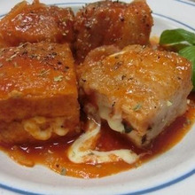 5分煮るだけ☆ 厚揚げの豚バラ巻きトマトジュース煮