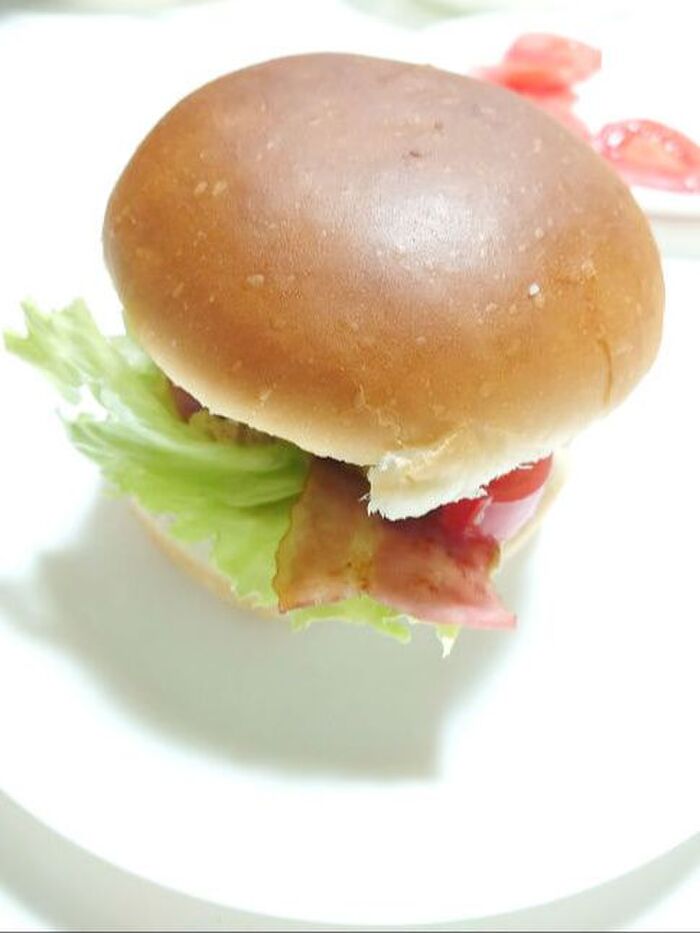 業務スーパーのバンズでハンバーガー作り(*´∀`*)