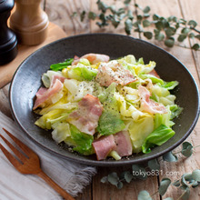 キャベツとベーコンのレンジ蒸し。簡単!洋風のホットサラダ。