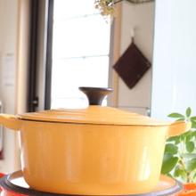 ル・クルーゼはキッチンインテリアとして出しっぱなし収納