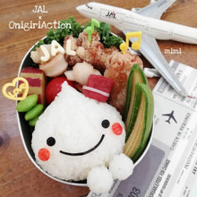 鼎泰豊のマスコット包仔ちゃんでおにぎりアクション