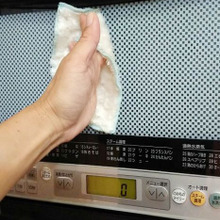 オーブンレンジの汚れ◆アルコールパックで楽に落とす