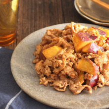 地味うま!さつまいもと豚肉のコチジャン甘辛炒め/#食材2つ