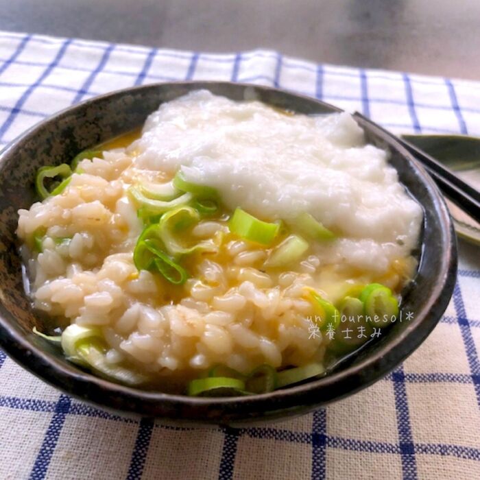 〆は、麦ごはんで雑炊にして、追いとろろがオススメ☆