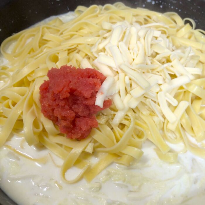 ⑤弱火でチーズを溶かすように、じっくりと加熱して!