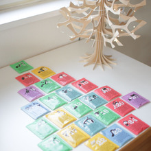 飲んでおいしい、飾って楽しい、アドベントカレンダーの紅茶でクリスマスデコレーション