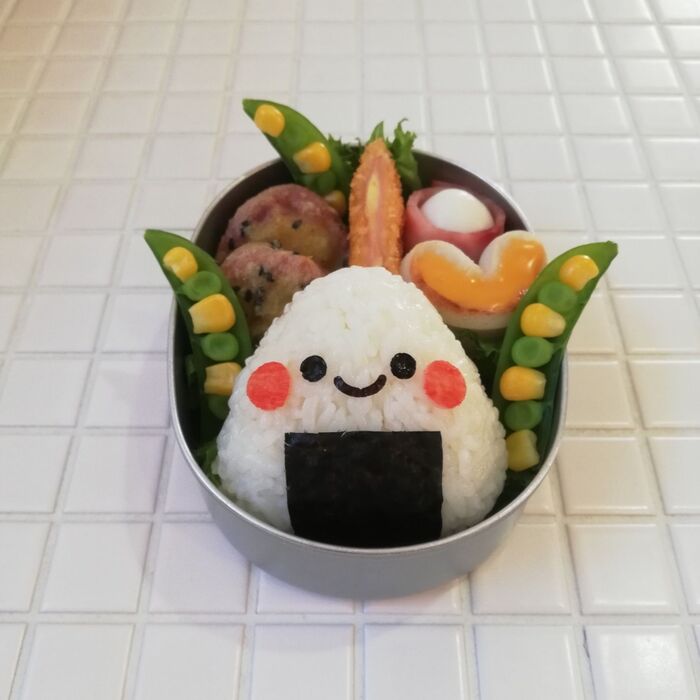 ⑥パーツを乗せます。