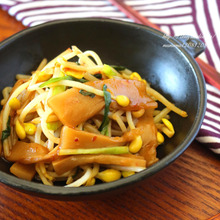 メンマともやしのピリ辛炒め。