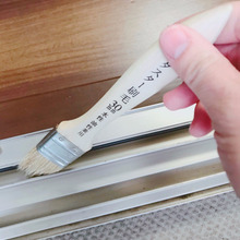 100均のハケでちょこっと掃除も楽しく♪