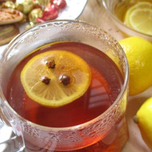 お家カフェのアイデア♡蜂蜜レモン漬け&クローブ(ホール)で簡単!スパイスレモンティー♪