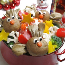 子供喜ぶ!クリスマス♡トナカイさんが主役の野菜たっぷりハッピー鍋♪