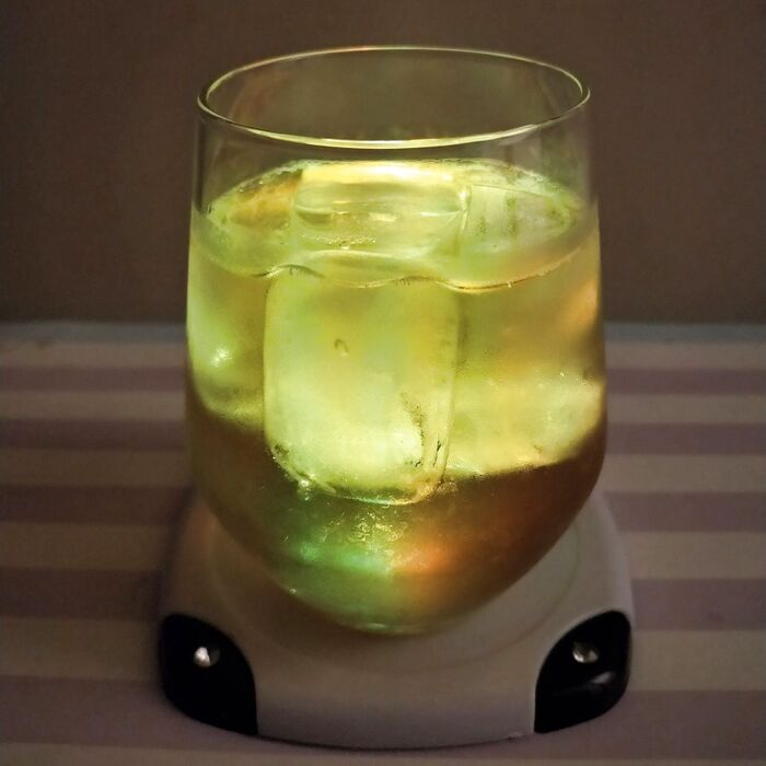 ダイソー☆光るコースターがすごく良いです〜♡