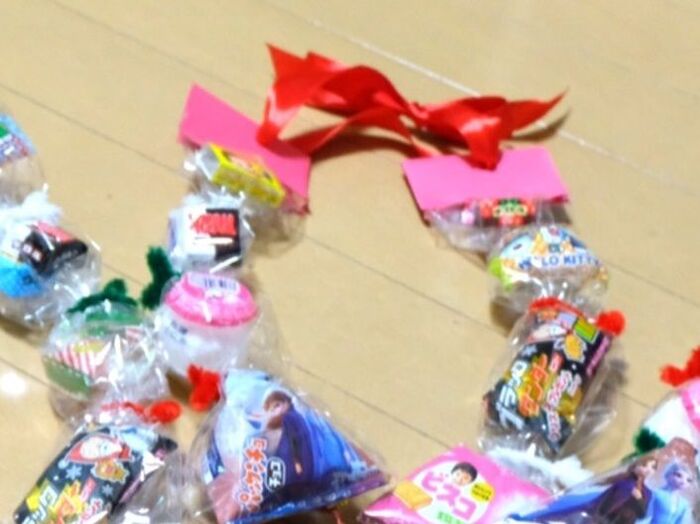 同じものを2つ作ったら、リボンで結ぶ