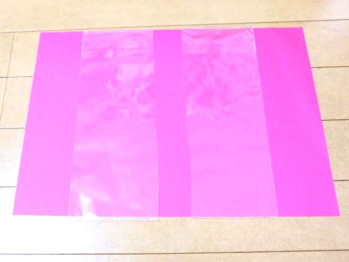 クリア―バッグを半分にカットする