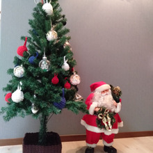 毛糸の手作りオーナメントで温かみのあるツリーに