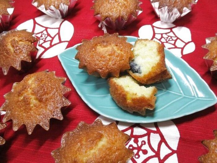 残った黒豆で♡豆乳で作る黒豆入りの手作り焼き菓子♪
