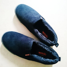 暖かくて履き心地も抜群!ワークマン「コーデュロイ裏ボアスリッポン」1500円(税込)♪