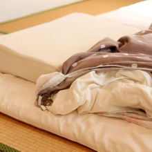 布団カバーの交換、面倒じゃない?セリアの便利グッズで一気にラク&時短になりますよ!