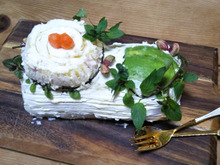 ケーキ…ではありません!ポテトサラダ!ブッシュドノエル!オシャレなサラダケーキ!