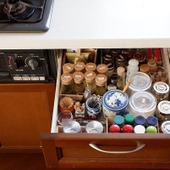 料理がしやすくなる!100均グッズを活用した調味料引き出しの作り方