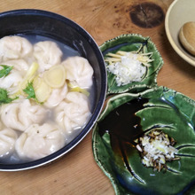 ♡たっぷりネギと海老の水餃子鍋♡ナンプラー&ネギ&生姜で…