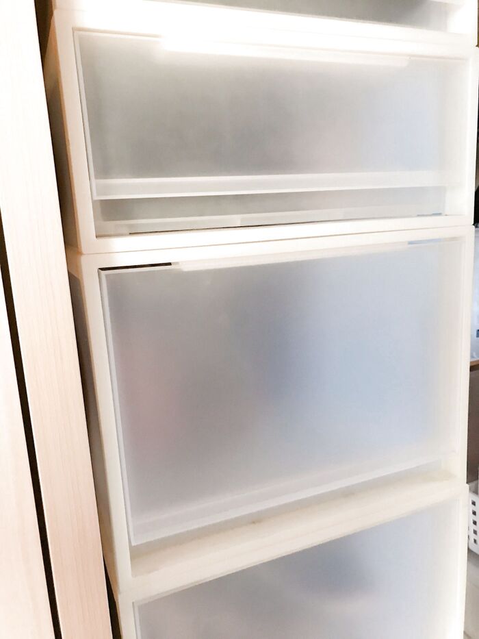 マフラー収納場所は引出しに!