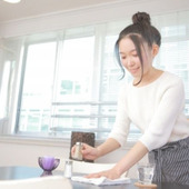 サッパリと清潔なテーブル掃除に!シートとスプレーの使い分け術