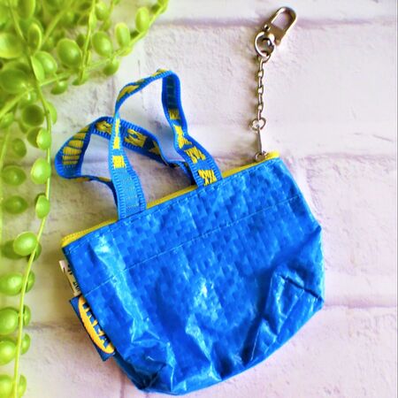 手のひらサイズのバッグ