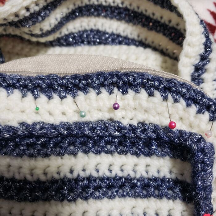 ファスナーをつける