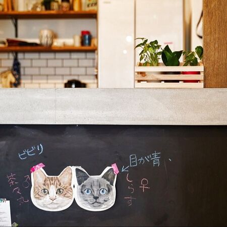 黒板で初めましてのお客様に自己紹介